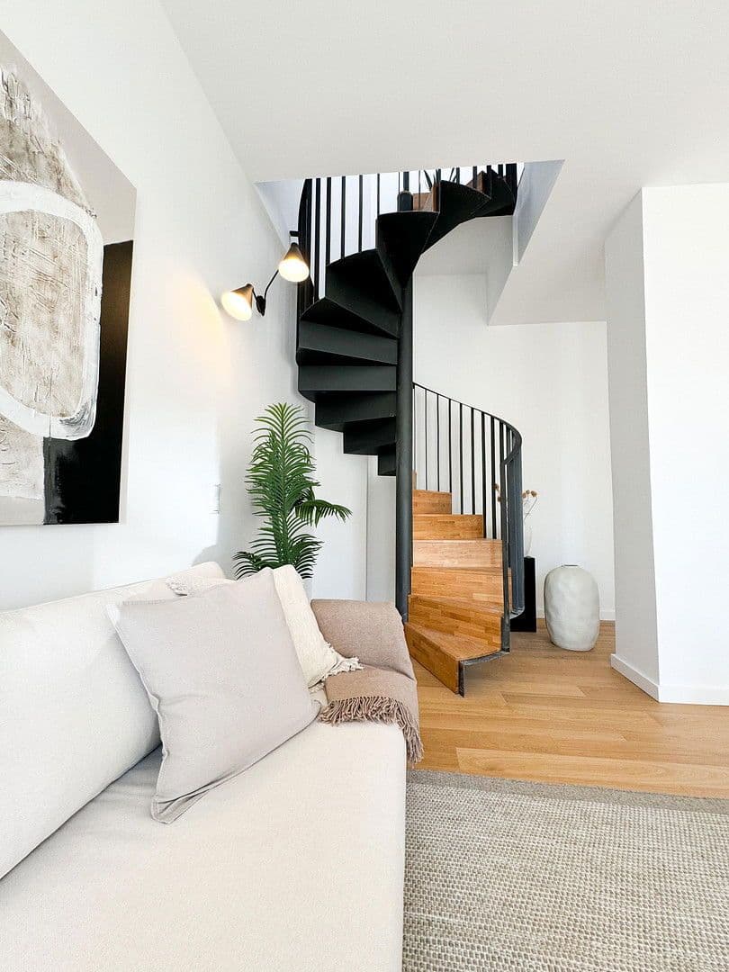 Prodej bytu 3+1 100 m², Berlin, Berlín Prodej bytu 3+1 100 m², Berlin, Berlín