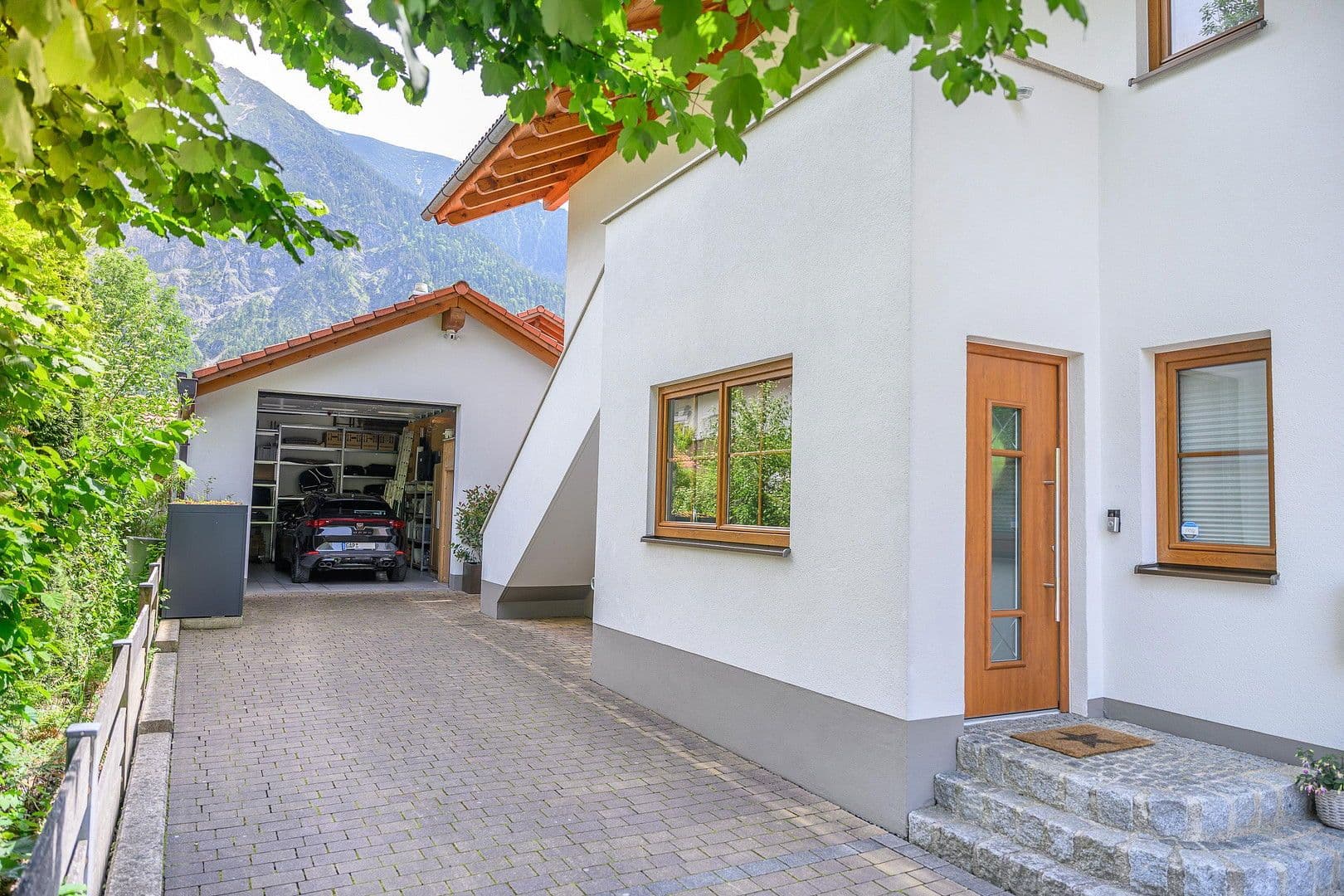 Prodej domu 321 m², pozemek 775 m², Oberau, Bavorsko Prodej domu 321 m², pozemek 775 m², Oberau, Bavorsko