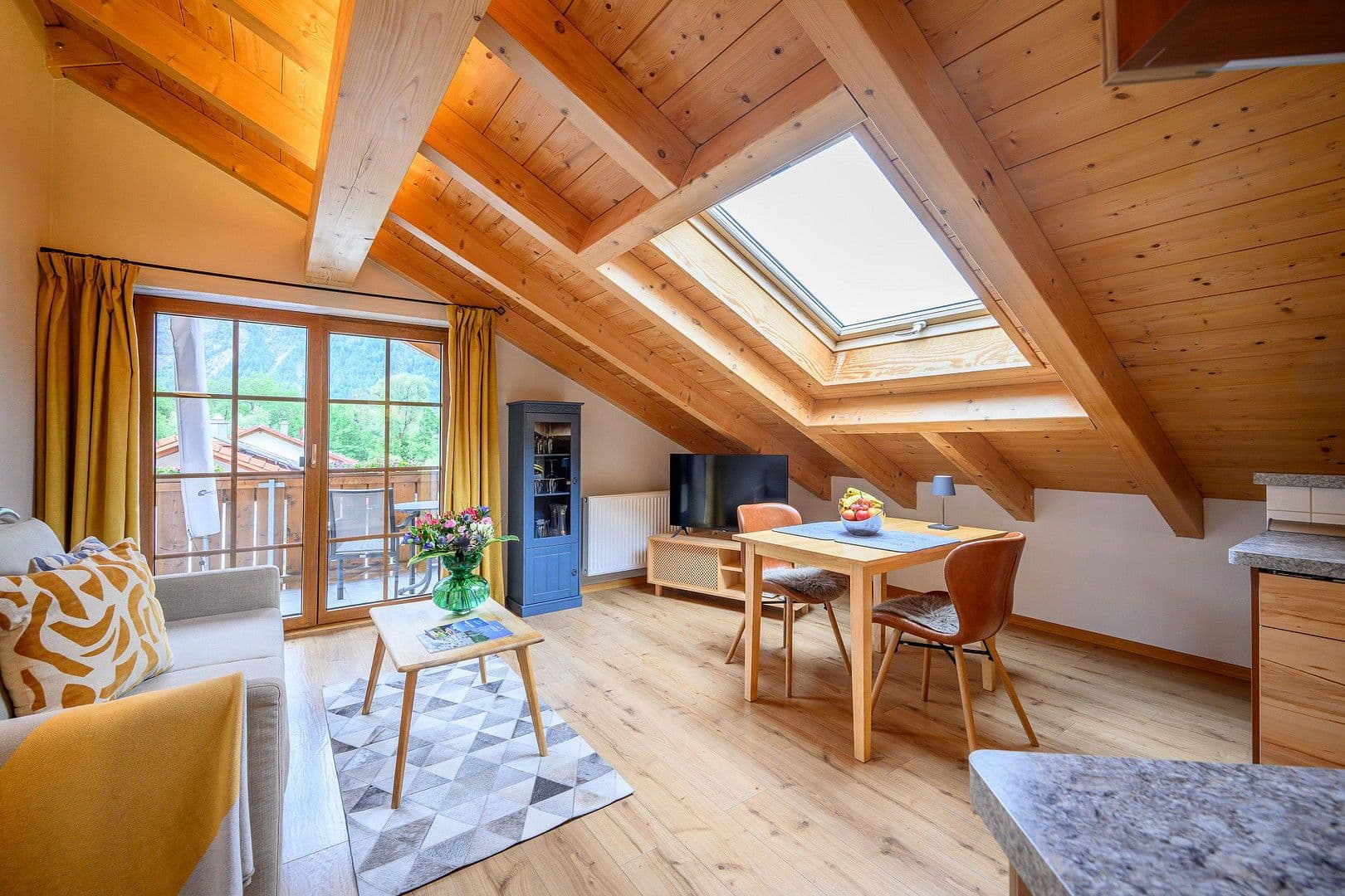 Prodej domu 321 m², pozemek 775 m², Oberau, Bavorsko Prodej domu 321 m², pozemek 775 m², Oberau, Bavorsko