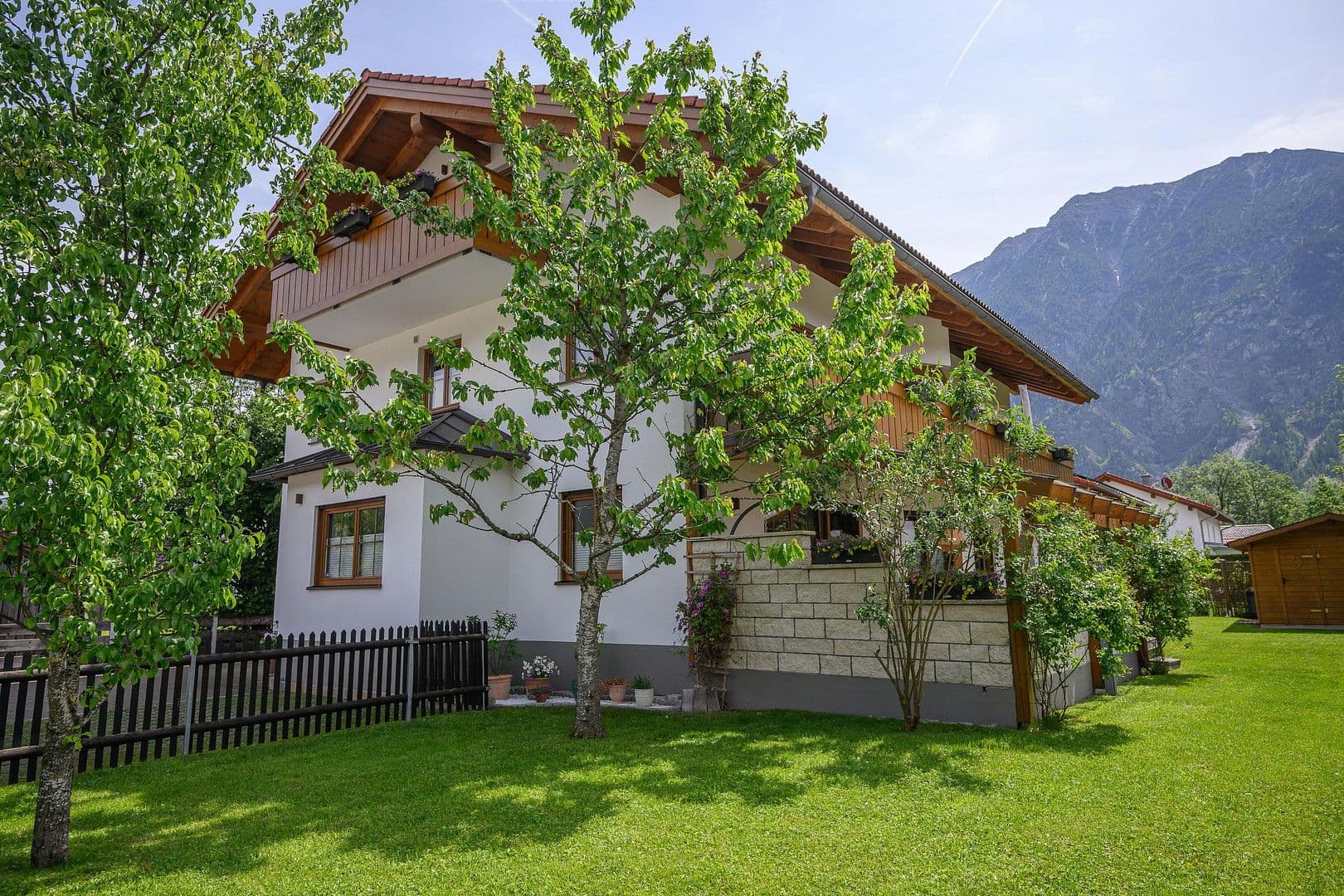 Prodej domu 321 m², pozemek 775 m², Oberau, Bavorsko Prodej domu 321 m², pozemek 775 m², Oberau, Bavorsko