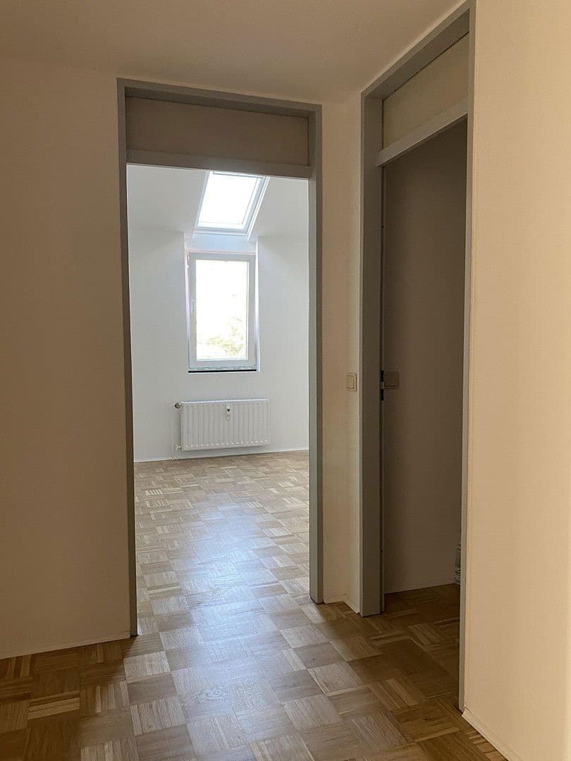 Pronájem bytu 4+1 108 m², Richard-Strauß-Allee 3, Wuppertal, Severní Porýní-Vestfálsko Pronájem bytu 4+1 108 m², Richard-Strauß-Allee 3, Wuppertal, Severní Porýní-Vestfálsko