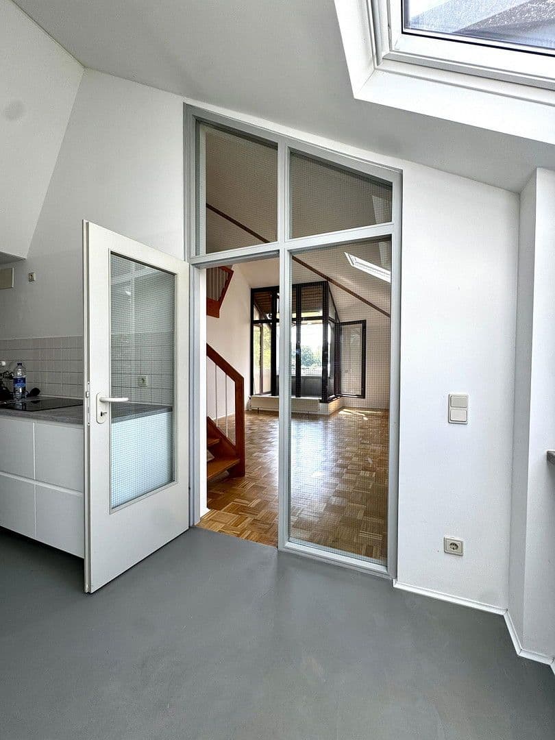 Pronájem bytu 4+1 108 m², Richard-Strauß-Allee 3, Wuppertal, Severní Porýní-Vestfálsko Pronájem bytu 4+1 108 m², Richard-Strauß-Allee 3, Wuppertal, Severní Porýní-Vestfálsko