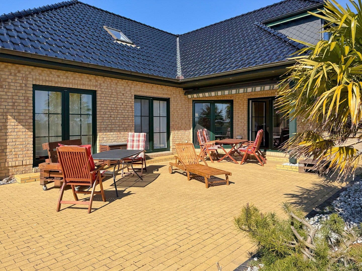 Prodej domu 189 m², pozemek 1.100 m², Ummanz, Mecklenburg-Vorpommern Prodej domu 189 m², pozemek 1.100 m², Ummanz, Mecklenburg-Vorpommern