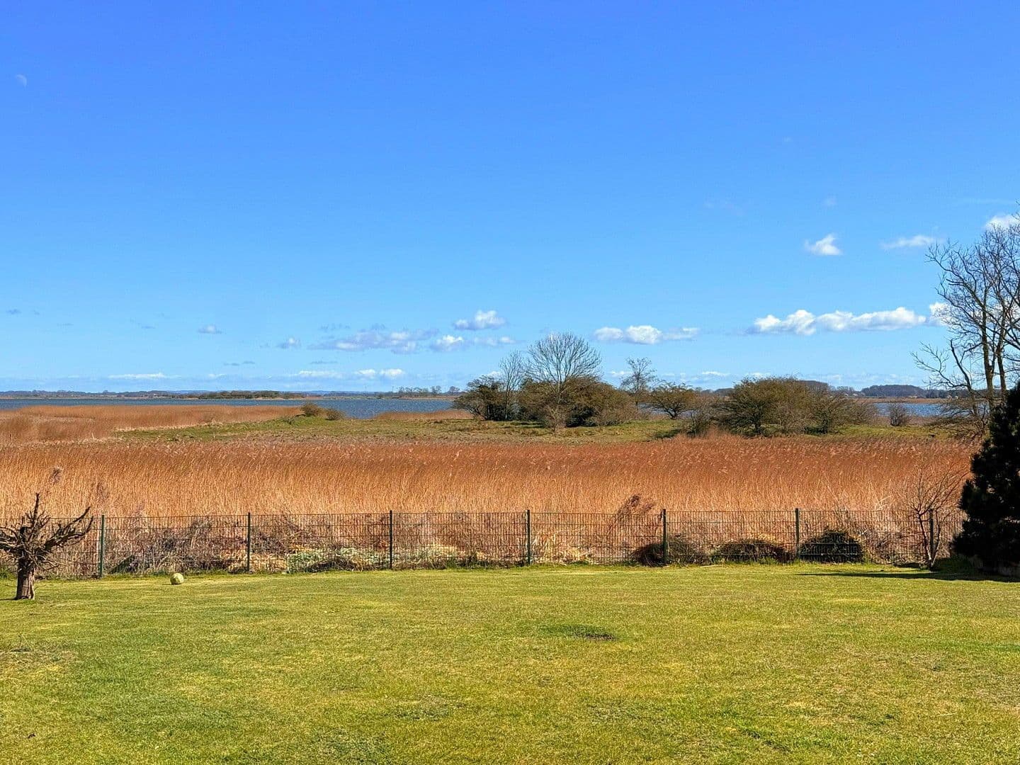 Prodej domu 189 m², pozemek 1.100 m², Ummanz, Mecklenburg-Vorpommern Prodej domu 189 m², pozemek 1.100 m², Ummanz, Mecklenburg-Vorpommern