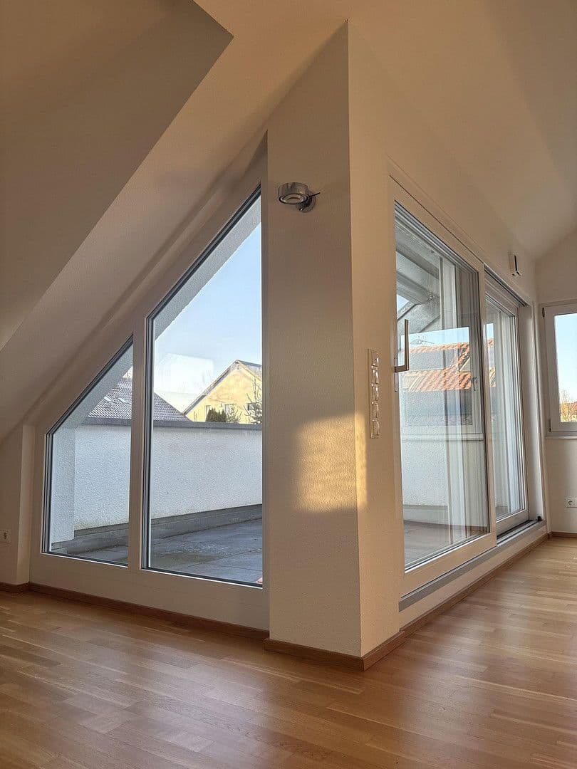 Prodej bytu 3+1 83 m², Sindelfingen, Bádensko-Württembersko Prodej bytu 3+1 83 m², Sindelfingen, Bádensko-Württembersko