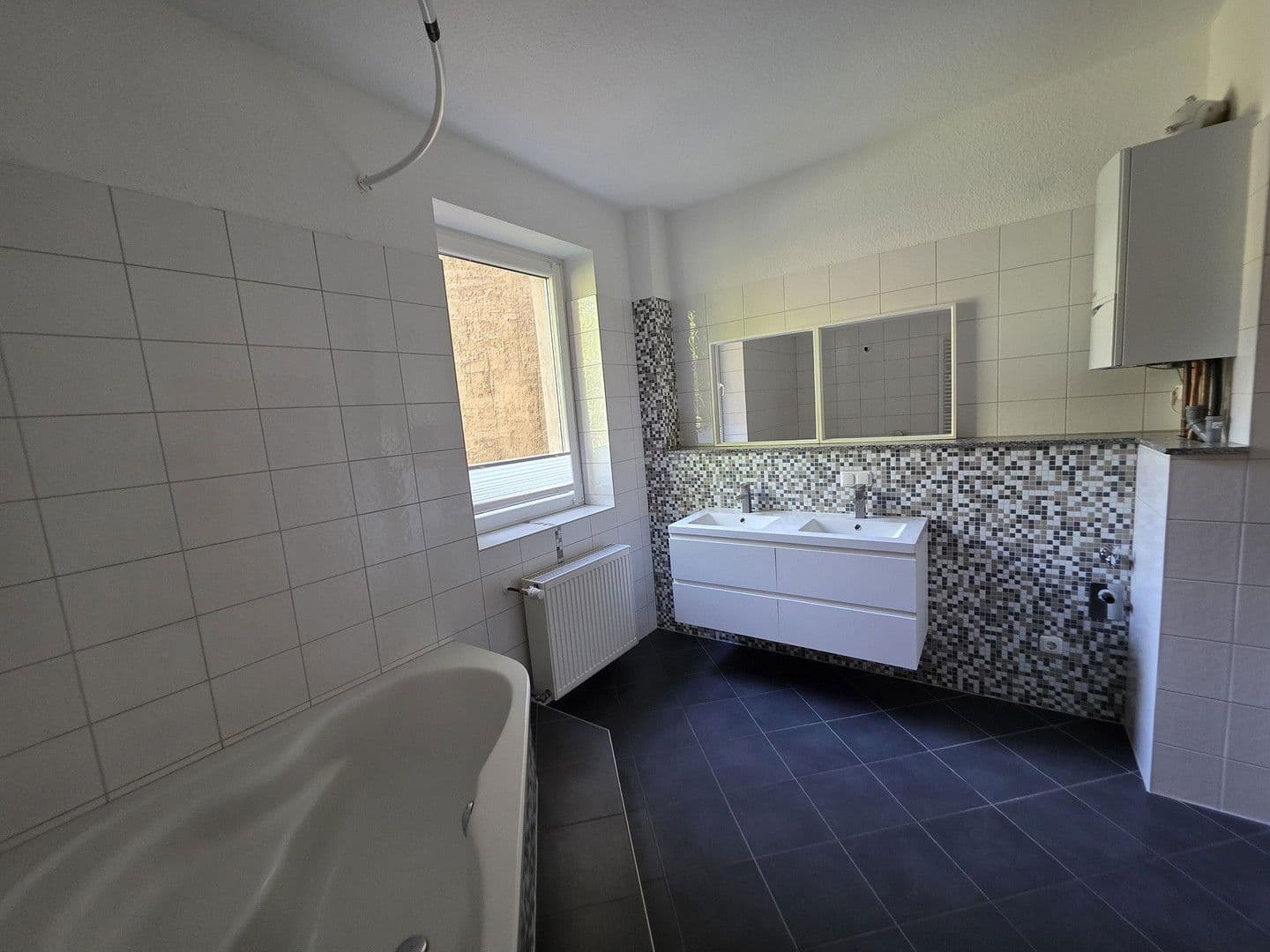 Pronájem bytu 4+1 90 m², Eisenbahnstraße 19, Eberswalde, Braniborsko Pronájem bytu 4+1 90 m², Eisenbahnstraße 19, Eberswalde, Braniborsko