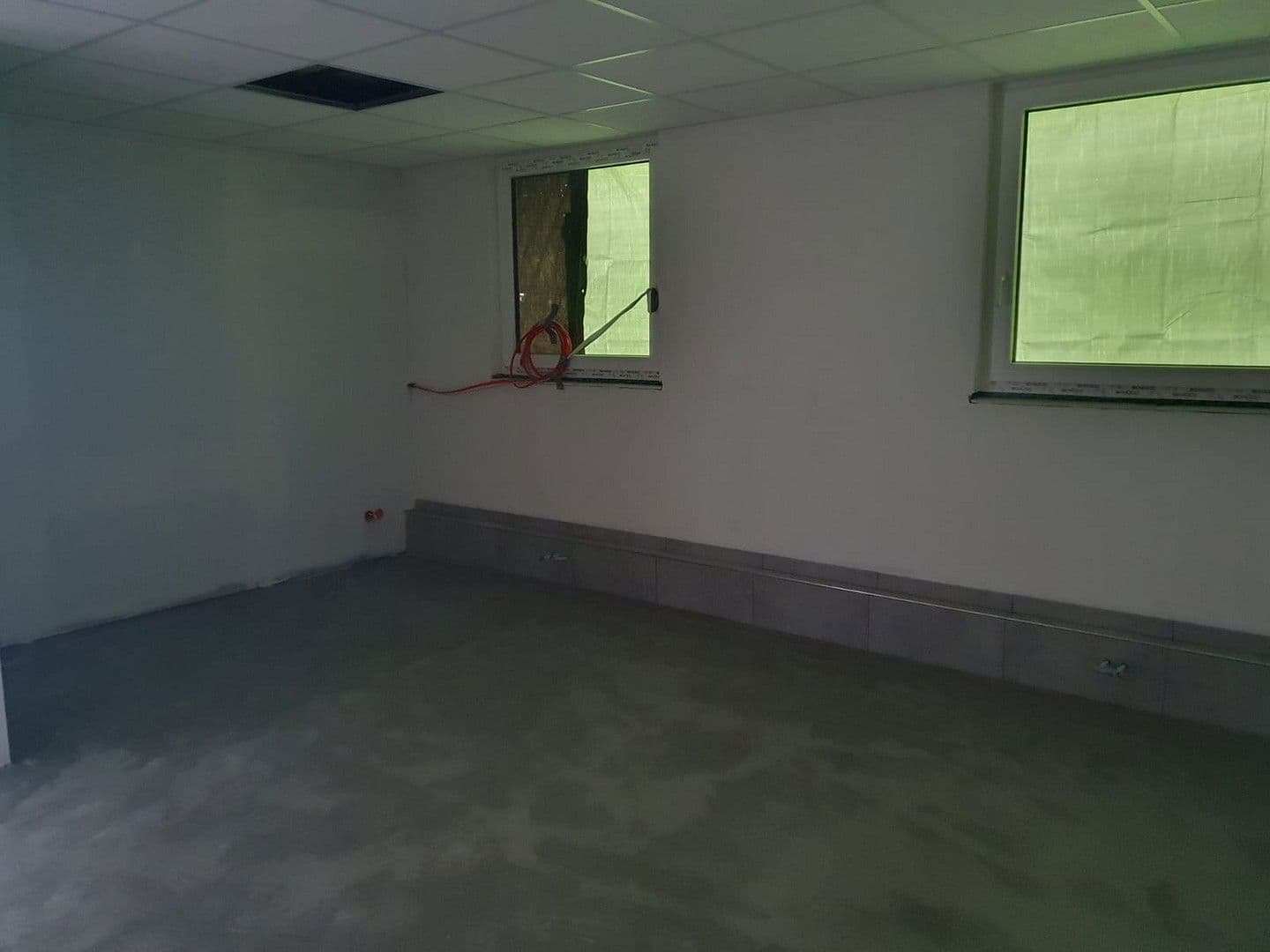 Pronájem kanceláře 105 m², Salmbacher Weg 35, Engelsbrand, Bádensko-Württembersko Pronájem kanceláře 105 m², Salmbacher Weg 35, Engelsbrand, Bádensko-Württembersko