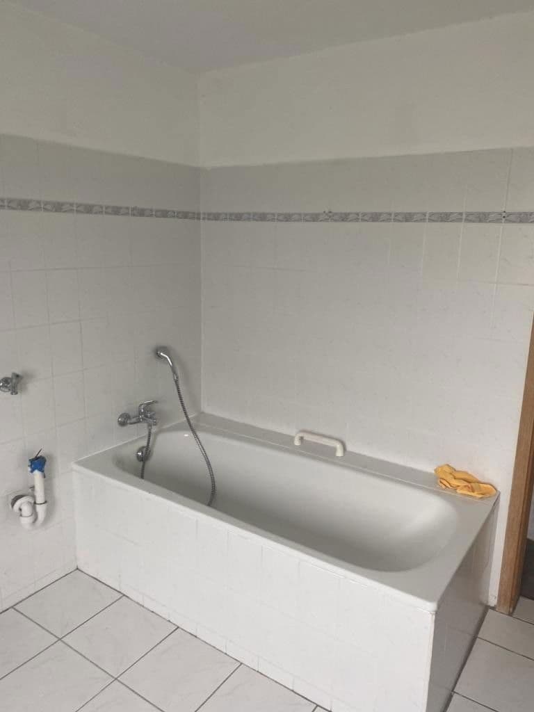 Pronájem bytu 4+1 105 m², Breiter Weg 6, Auderath, Porýní-Falc Pronájem bytu 4+1 105 m², Breiter Weg 6, Auderath, Porýní-Falc