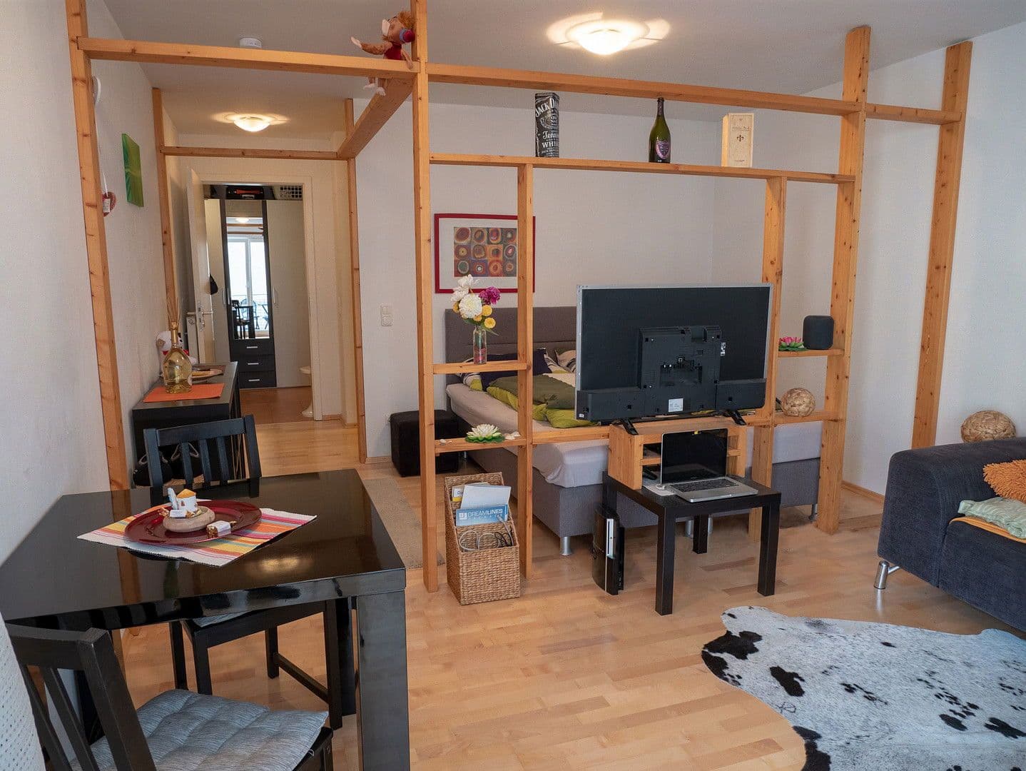 Pronájem bytu 1+1 43 m², Adlzreiterstraße 16, München, Bavorsko Pronájem bytu 1+1 43 m², Adlzreiterstraße 16, München, Bavorsko