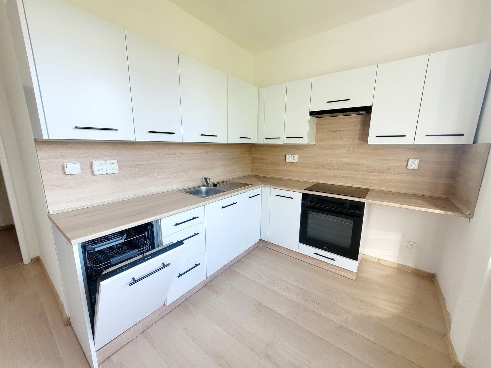 Pronájem bytu 2+1 50 m², Erbenova, Havířov, Moravskoslezský kraj Pronájem bytu 2+1 50 m², Erbenova, Havířov, Moravskoslezský kraj