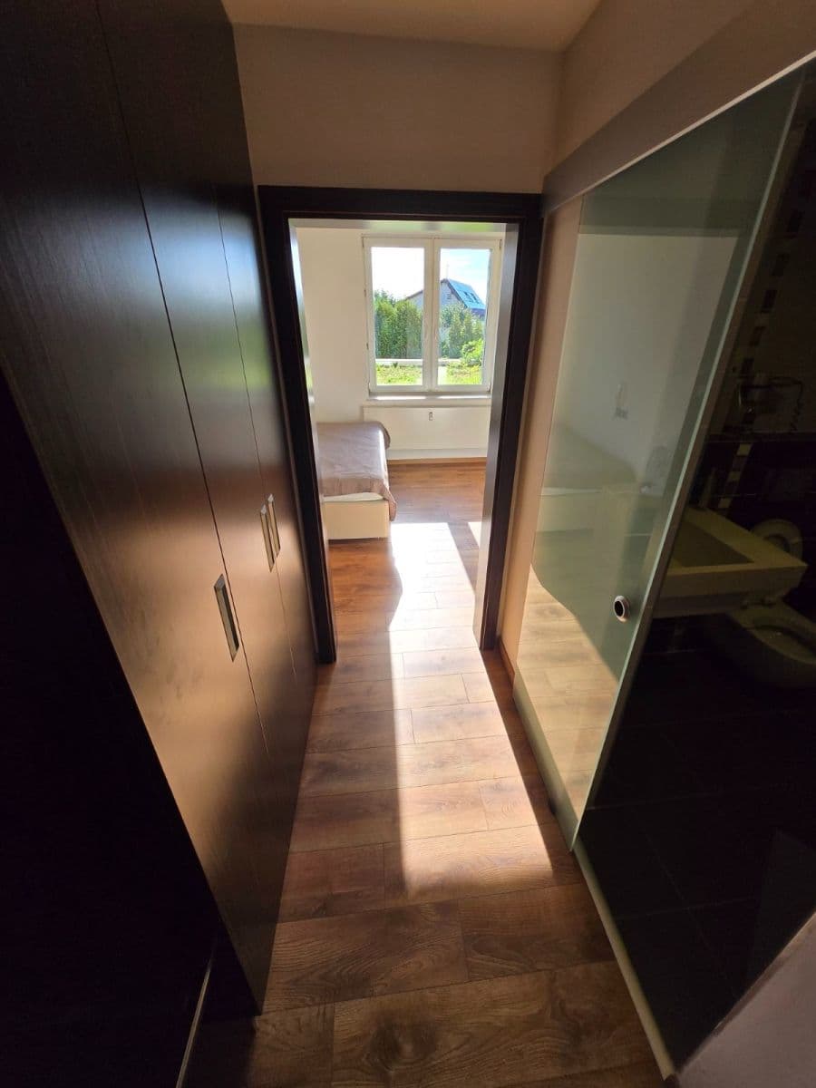 Pronájem bytu 1+kk 23 m², Suchdolské náměstí, Praha, Praha Pronájem bytu 1+kk 23 m², Suchdolské náměstí, Praha, Praha