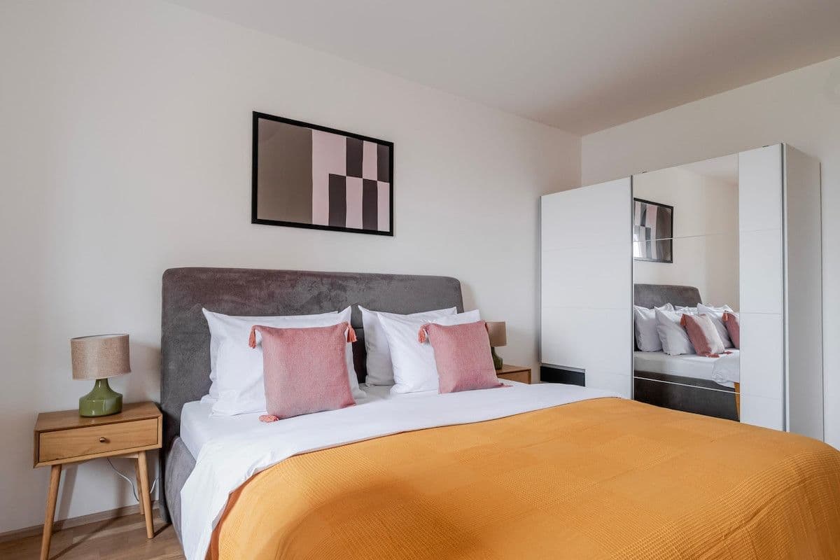 Pronájem bytu 56 m², Nekvasilova, Praha, Praha Pronájem bytu 56 m², Nekvasilova, Praha, Praha