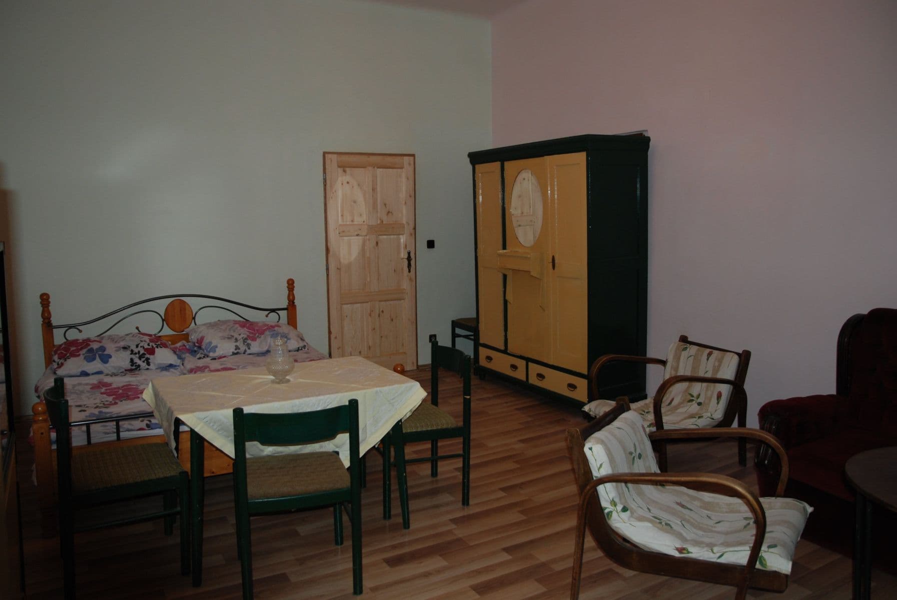 Pronájem bytu 40 m², Orebitská, Praha, Praha Pronájem bytu 40 m², Orebitská, Praha, Praha