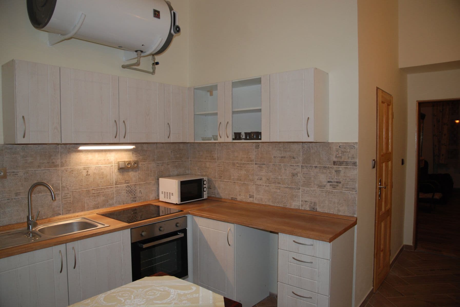 Pronájem bytu 40 m², Orebitská, Praha, Praha Pronájem bytu 40 m², Orebitská, Praha, Praha