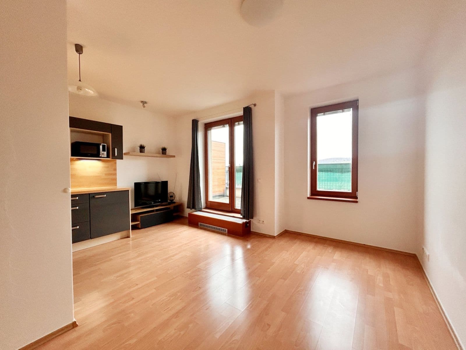 Pronájem bytu 1+kk 28 m², Pickova, Praha, Praha Pronájem bytu 1+kk 28 m², Pickova, Praha, Praha