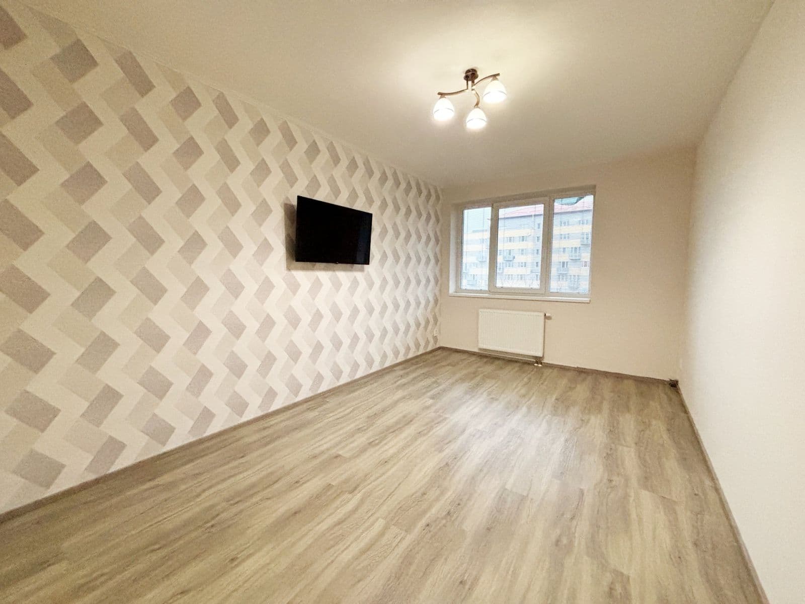 Pronájem bytu 2+kk 55 m², Jaroslava Holečka, Kladno, Středočeský kraj Pronájem bytu 2+kk 55 m², Jaroslava Holečka, Kladno, Středočeský kraj