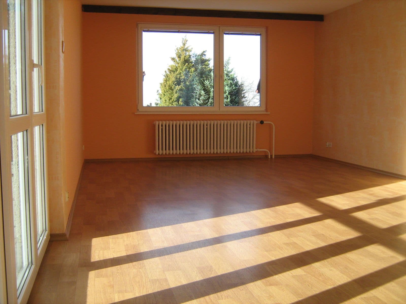 Pronájem bytu 4+1 100 m², Na Barborce, Dobrá Voda u Českých Budějovic, Jihočeský kraj Pronájem bytu 4+1 100 m², Na Barborce, Dobrá Voda u Českých Budějovic, Jihočeský kraj