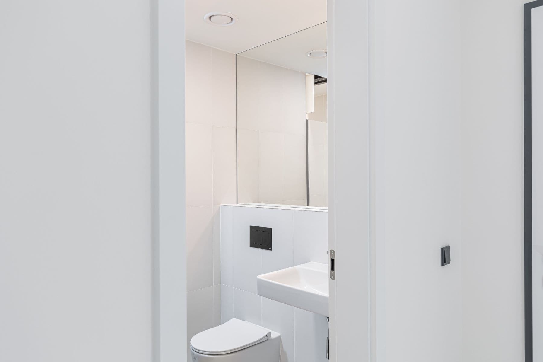 Pronájem bytu 1+kk 31 m², Grafická, Praha, Praha Pronájem bytu 1+kk 31 m², Grafická, Praha, Praha