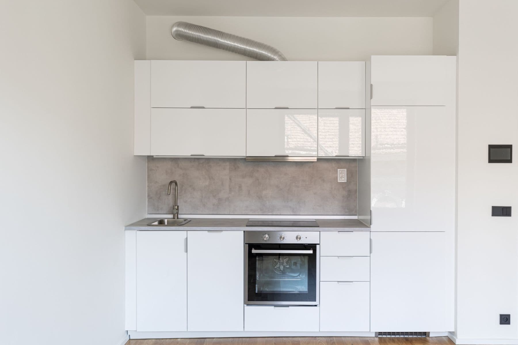 Pronájem bytu 1+kk 31 m², Grafická, Praha, Praha Pronájem bytu 1+kk 31 m², Grafická, Praha, Praha