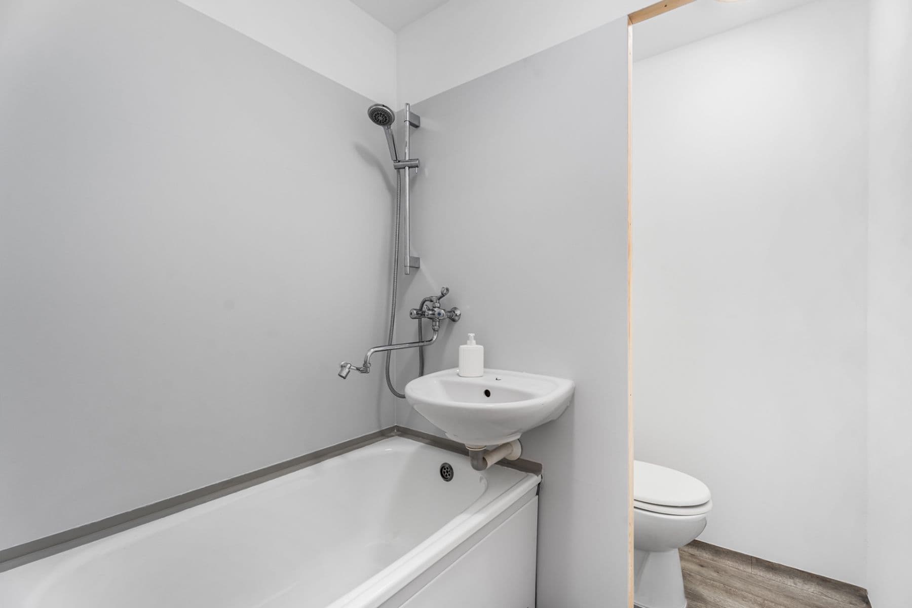 Pronájem bytu 2+kk 36 m², Písečná, Chomutov, Ústecký kraj Pronájem bytu 2+kk 36 m², Písečná, Chomutov, Ústecký kraj