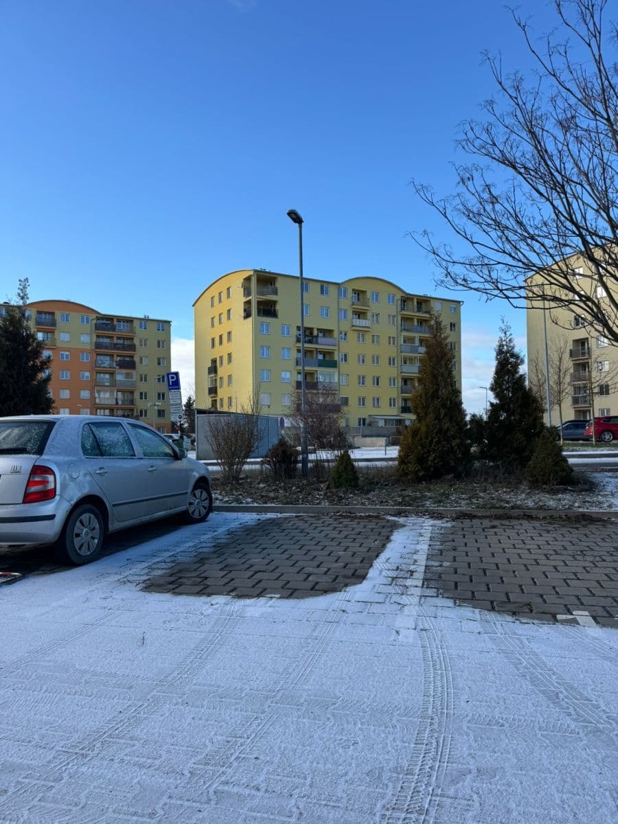 Pronájem bytu 1+kk 31 m², V Honech, Klecany, Středočeský kraj Pronájem bytu 1+kk 31 m², V Honech, Klecany, Středočeský kraj