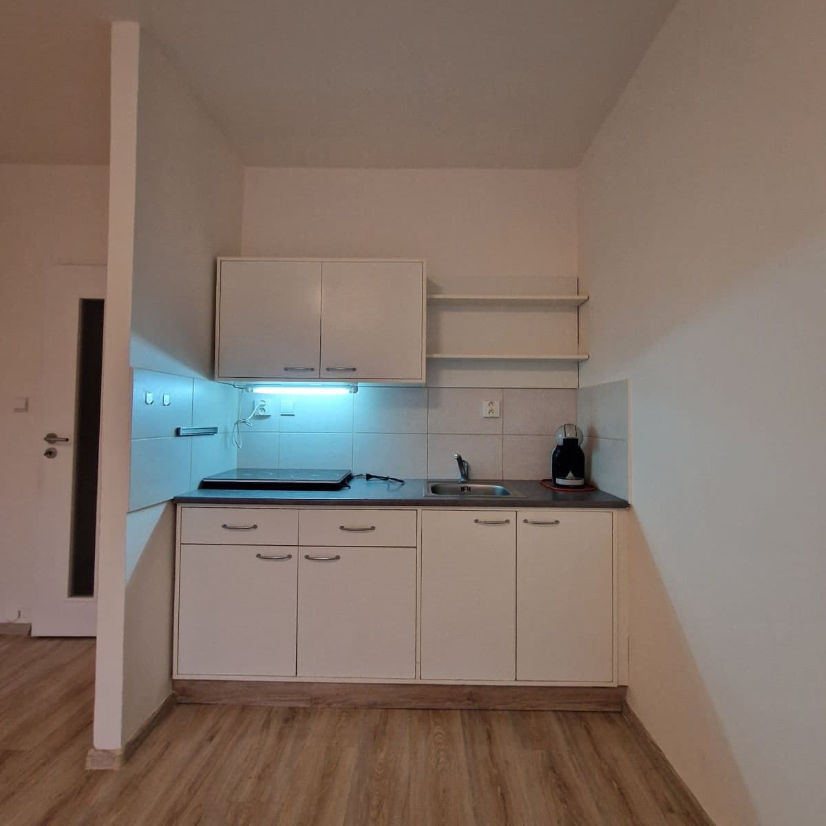 Pronájem bytu 1+kk 28 m², Bohumínská, Ostrava, Moravskoslezský kraj Pronájem bytu 1+kk 28 m², Bohumínská, Ostrava, Moravskoslezský kraj