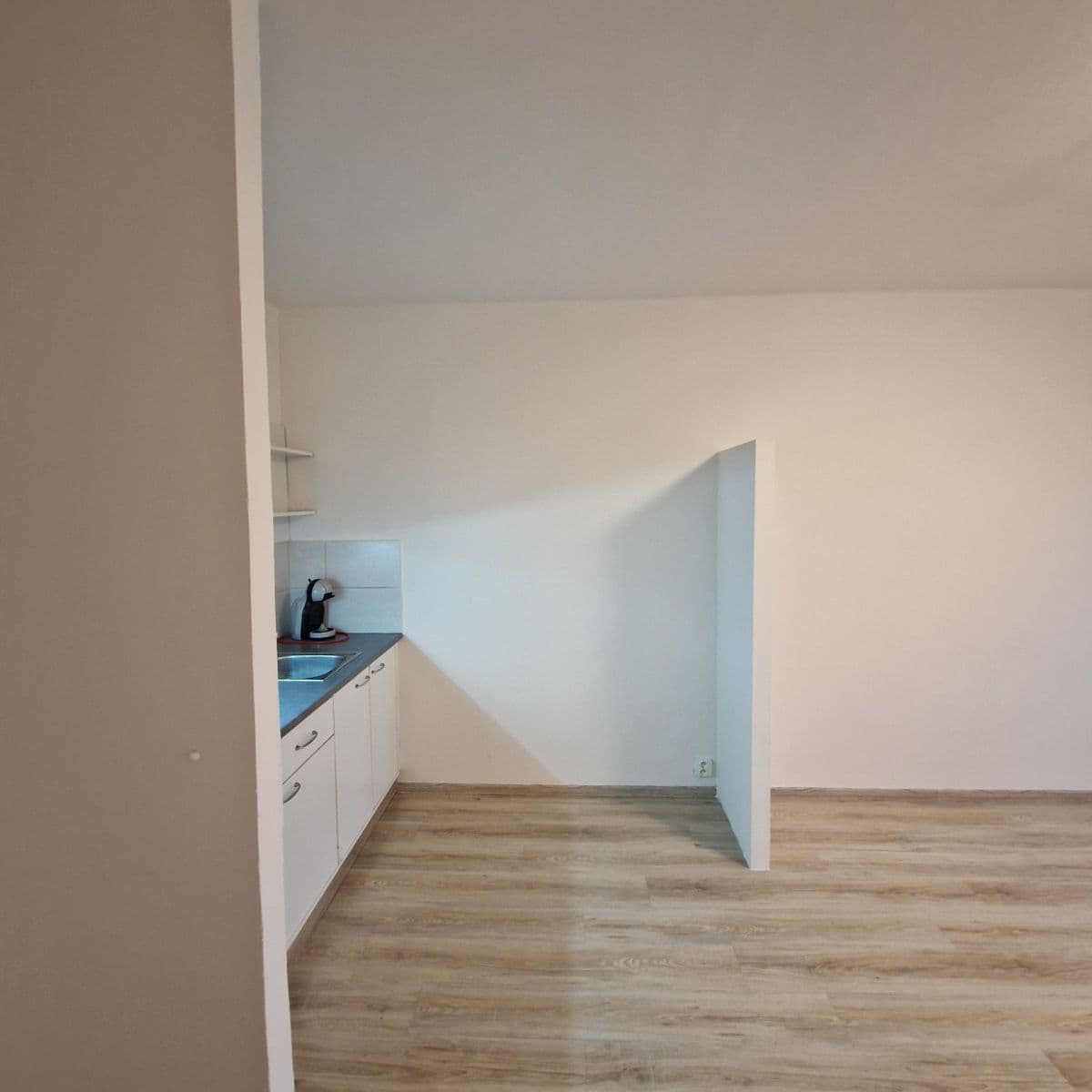 Pronájem bytu 1+kk 28 m², Bohumínská, Ostrava, Moravskoslezský kraj Pronájem bytu 1+kk 28 m², Bohumínská, Ostrava, Moravskoslezský kraj