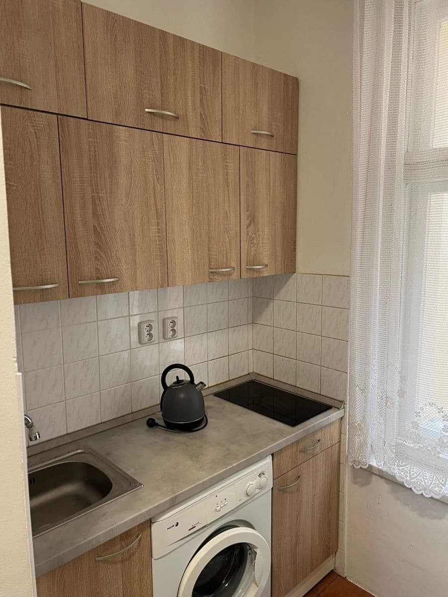 Pronájem bytu 1+kk 27 m², Rybalkova, Praha, Praha Pronájem bytu 1+kk 27 m², Rybalkova, Praha, Praha