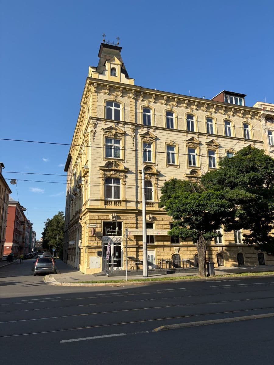 Pronájem bytu 3+kk 85 m², Dukelská, Olomouc, Olomoucký kraj Pronájem bytu 3+kk 85 m², Dukelská, Olomouc, Olomoucký kraj