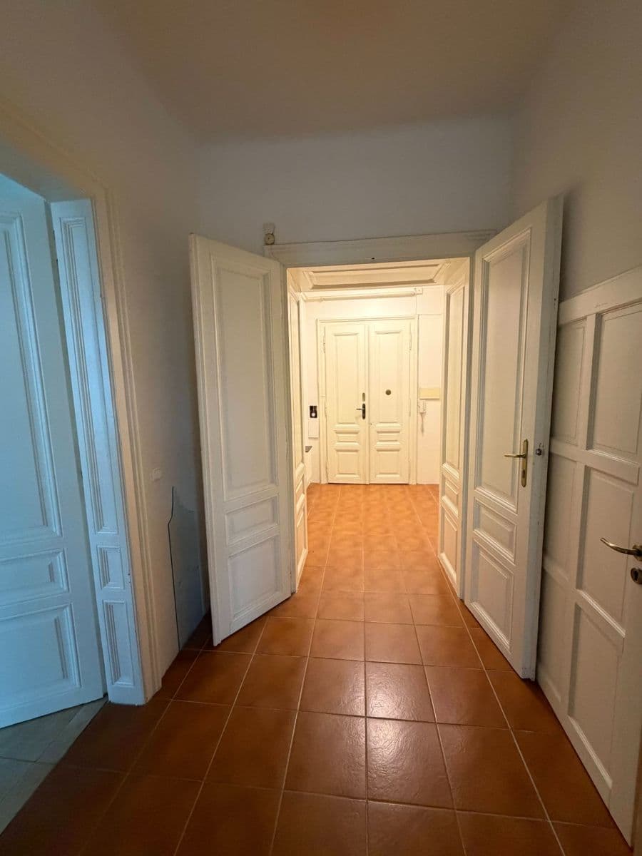 Pronájem bytu 3+kk 85 m², Dukelská, Olomouc, Olomoucký kraj Pronájem bytu 3+kk 85 m², Dukelská, Olomouc, Olomoucký kraj
