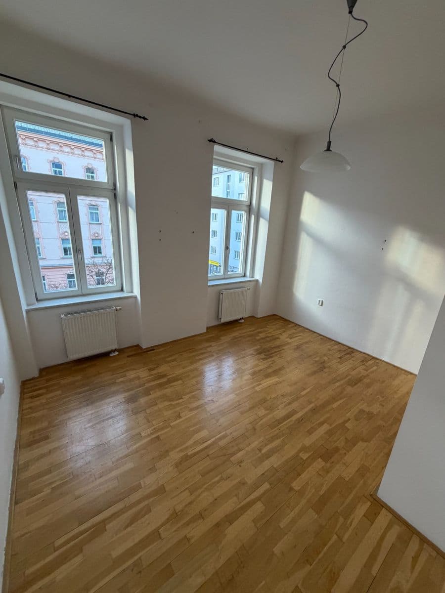 Pronájem bytu 3+kk 85 m², Dukelská, Olomouc, Olomoucký kraj Pronájem bytu 3+kk 85 m², Dukelská, Olomouc, Olomoucký kraj