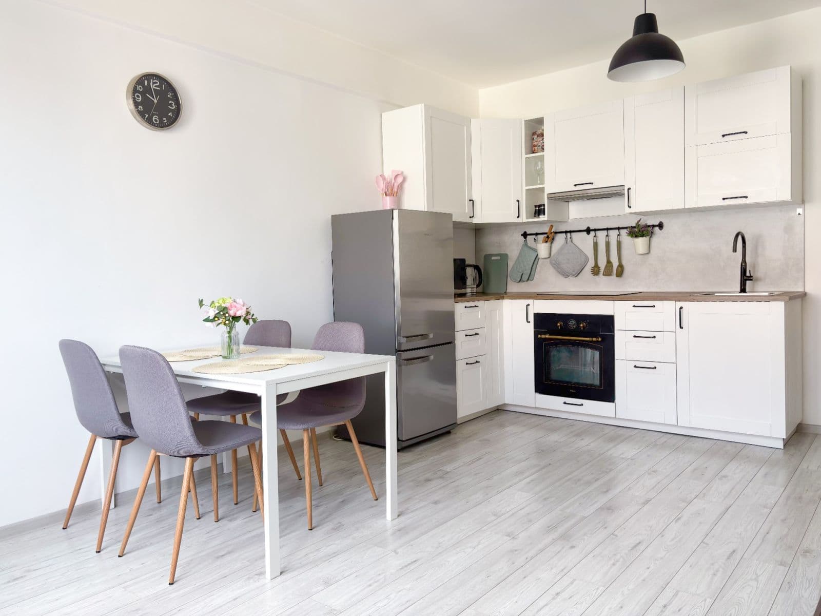 Pronájem bytu 2+kk 44 m², Amurská, Praha, Praha Pronájem bytu 2+kk 44 m², Amurská, Praha, Praha