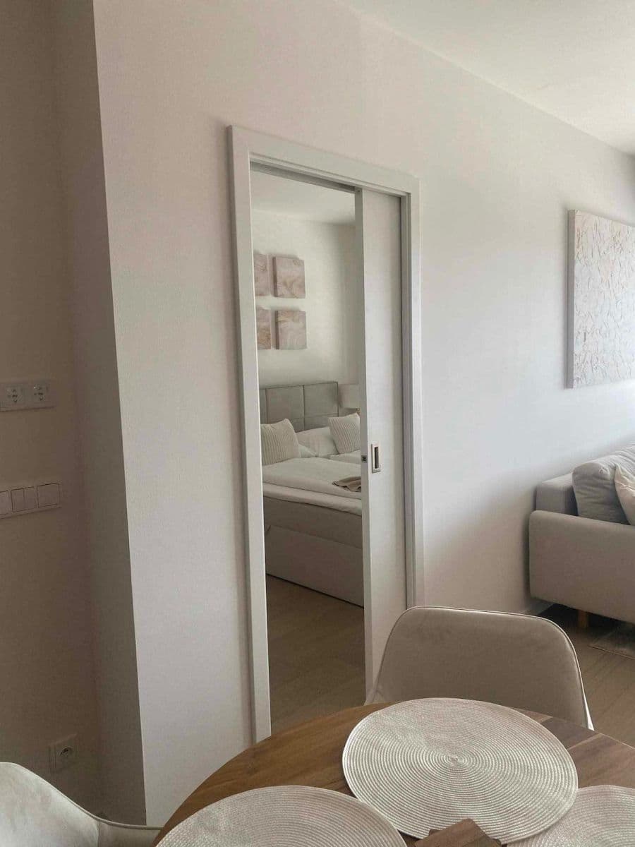 Pronájem bytu 44 m², V Háji, Praha, Praha Pronájem bytu 44 m², V Háji, Praha, Praha