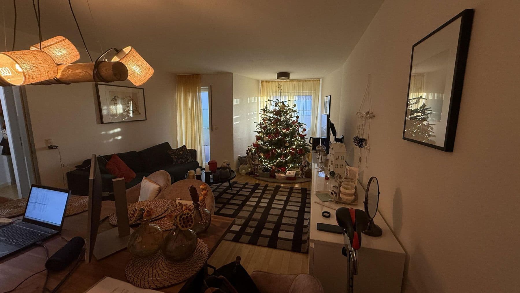 Pronájem bytu 2+1 61 m², Köln, Severní Porýní-Vestfálsko Pronájem bytu 2+1 61 m², Köln, Severní Porýní-Vestfálsko