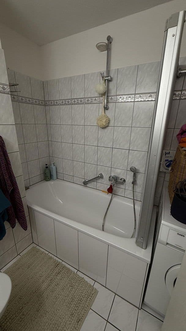 Pronájem bytu 2+1 61 m², Köln, Severní Porýní-Vestfálsko Pronájem bytu 2+1 61 m², Köln, Severní Porýní-Vestfálsko