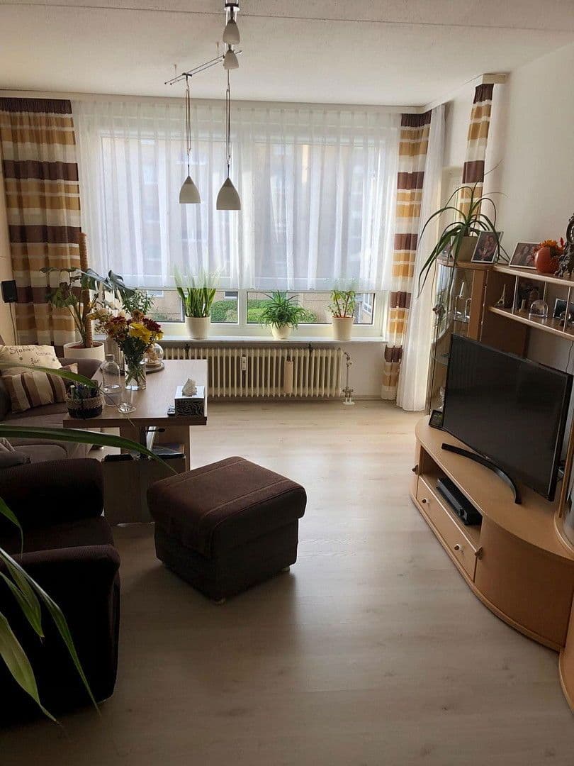 Pronájem bytu 2+1 64 m², Goldbergerstr.84, Mettmann, Severní Porýní-Vestfálsko Pronájem bytu 2+1 64 m², Goldbergerstr.84, Mettmann, Severní Porýní-Vestfálsko