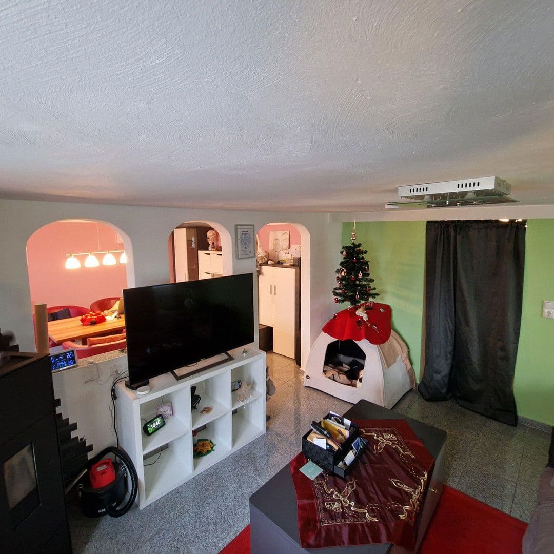 Prodej domu 132 m², pozemek 129 m², Hauptstraße, 49, Rodgau, Hessen Prodej domu 132 m², pozemek 129 m², Hauptstraße, 49, Rodgau, Hessen