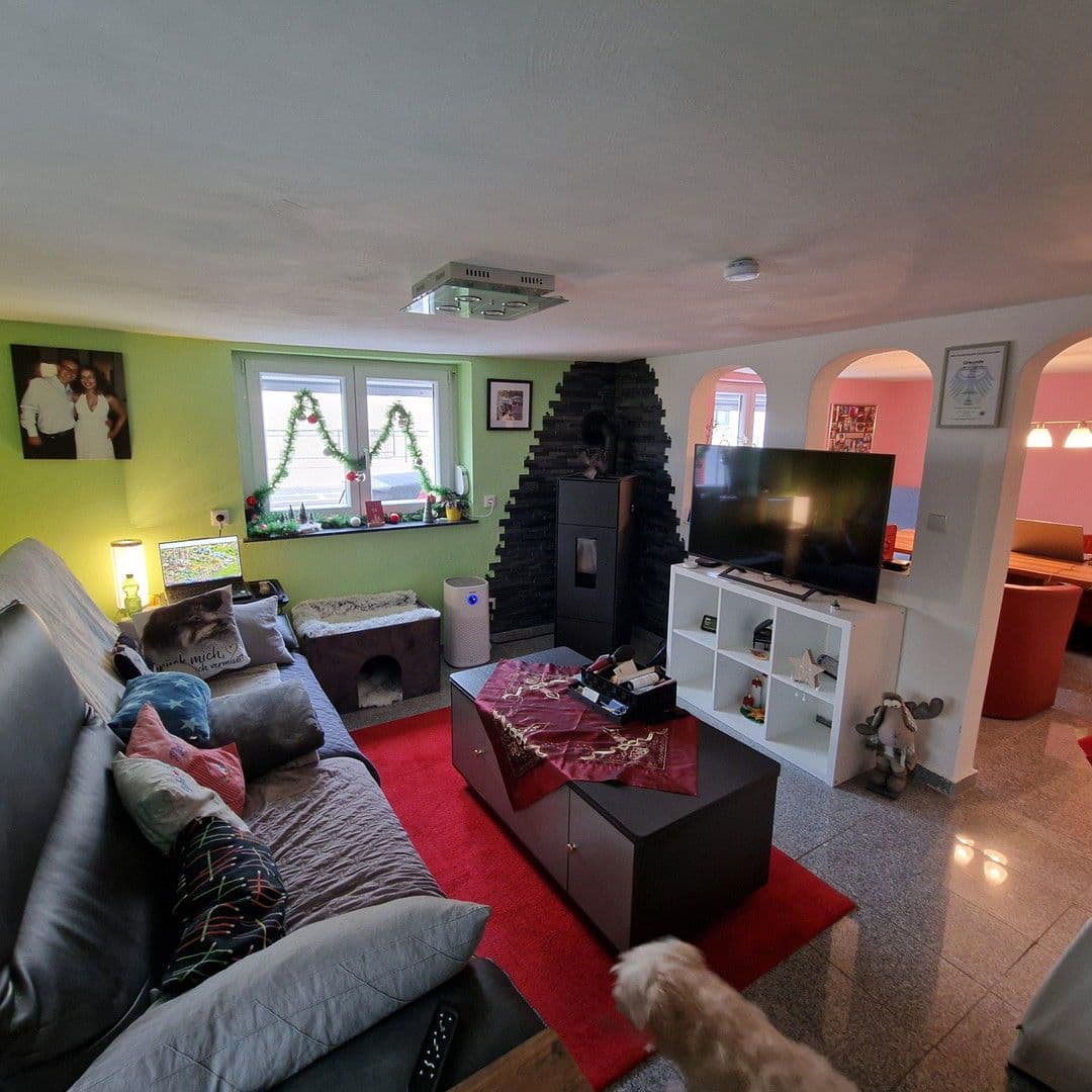 Prodej domu 132 m², pozemek 129 m², Hauptstraße, 49, Rodgau, Hessen Prodej domu 132 m², pozemek 129 m², Hauptstraße, 49, Rodgau, Hessen