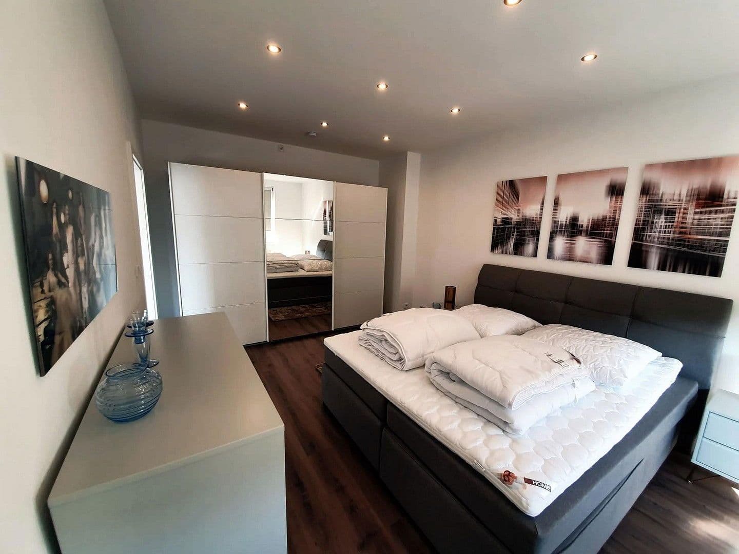 Pronájem bytu 2+1 62 m², Düsseldorf, Severní Porýní-Vestfálsko Pronájem bytu 2+1 62 m², Düsseldorf, Severní Porýní-Vestfálsko