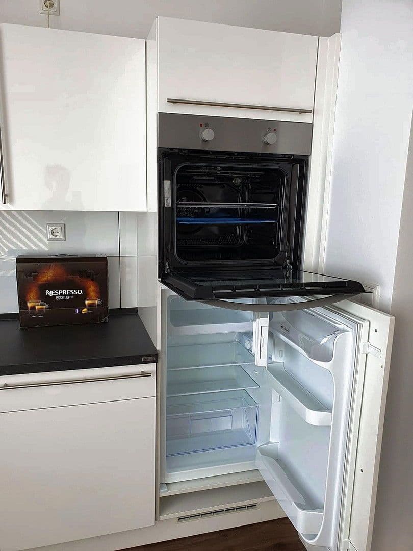 Pronájem bytu 2+1 62 m², Düsseldorf, Severní Porýní-Vestfálsko Pronájem bytu 2+1 62 m², Düsseldorf, Severní Porýní-Vestfálsko