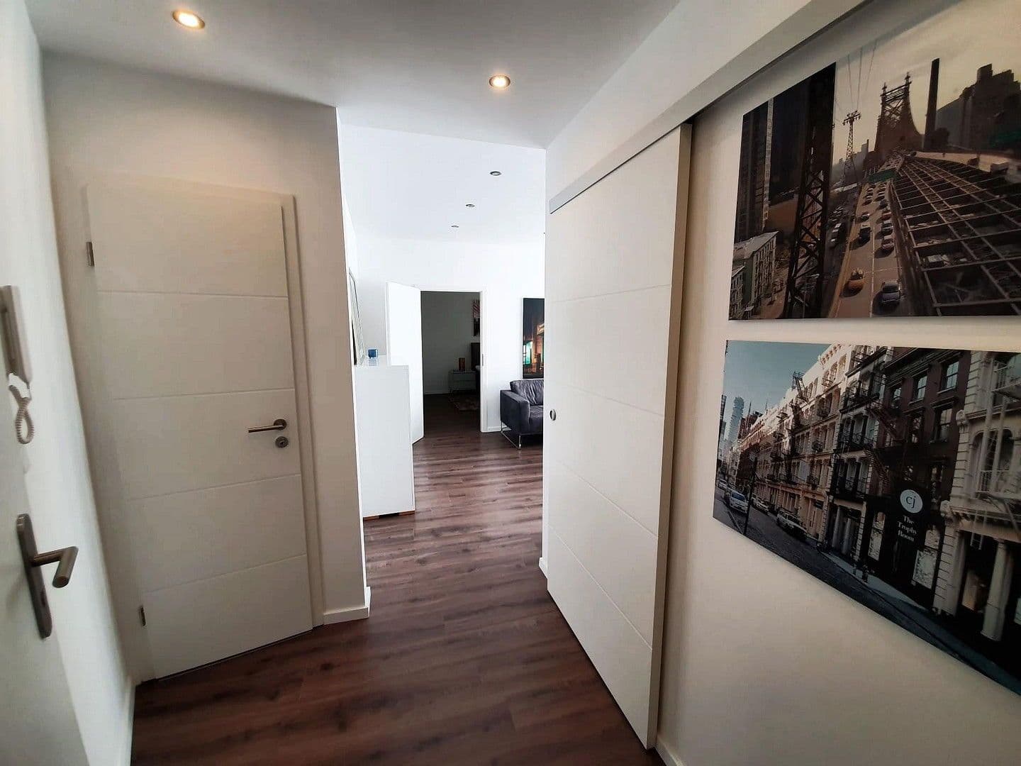 Pronájem bytu 2+1 62 m², Düsseldorf, Severní Porýní-Vestfálsko Pronájem bytu 2+1 62 m², Düsseldorf, Severní Porýní-Vestfálsko