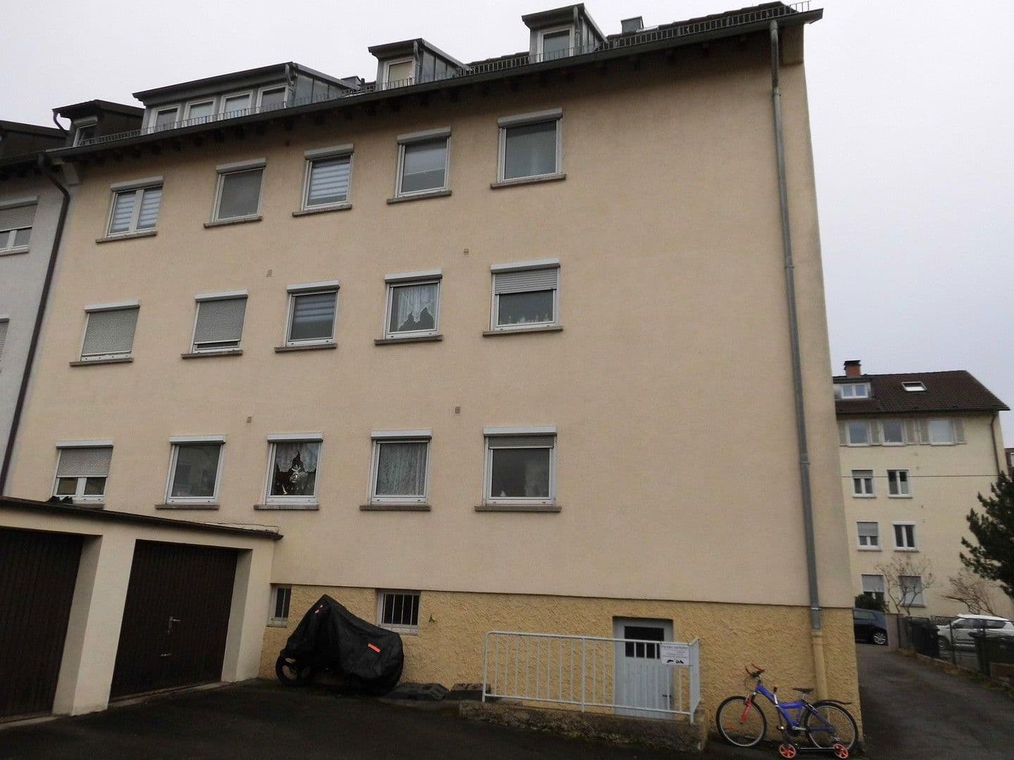 Prodej domu 418 m², pozemek 582 m², Stuttgart, Bádensko-Württembersko Prodej domu 418 m², pozemek 582 m², Stuttgart, Bádensko-Württembersko