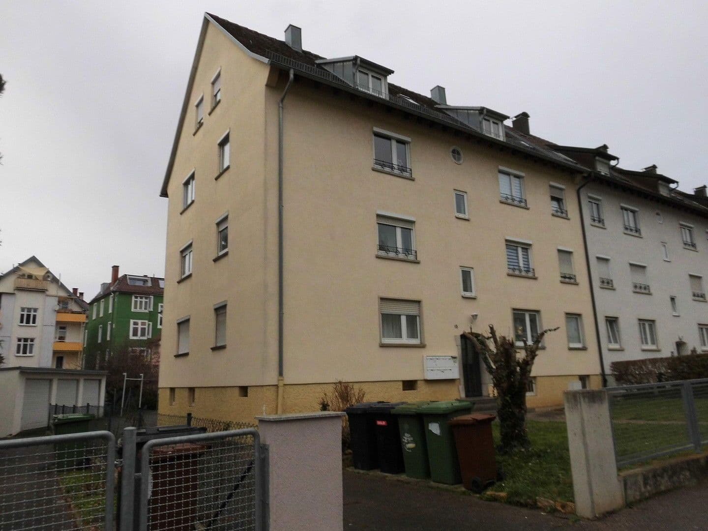 Prodej domu 418 m², pozemek 582 m², Stuttgart, Bádensko-Württembersko Prodej domu 418 m², pozemek 582 m², Stuttgart, Bádensko-Württembersko
