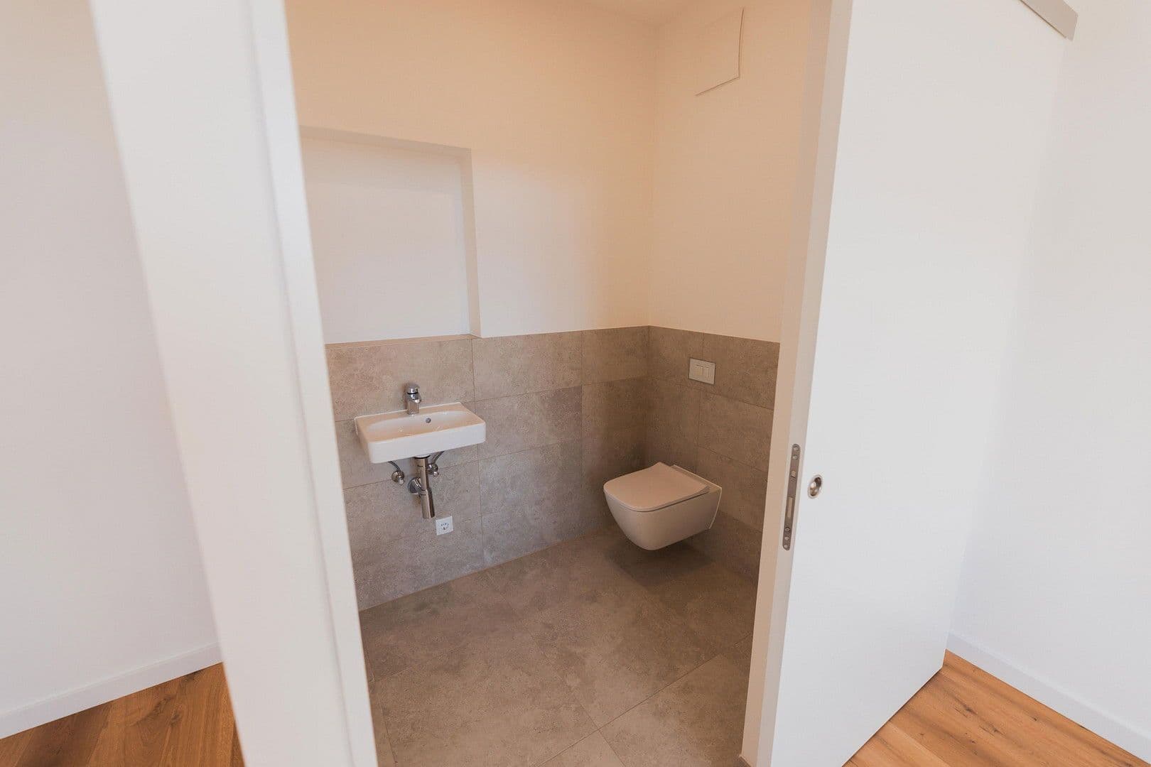 Pronájem bytu 3+1 67 m², Budenbergstraße 9, Magdeburg, Sasko-Anhaltsko Pronájem bytu 3+1 67 m², Budenbergstraße 9, Magdeburg, Sasko-Anhaltsko