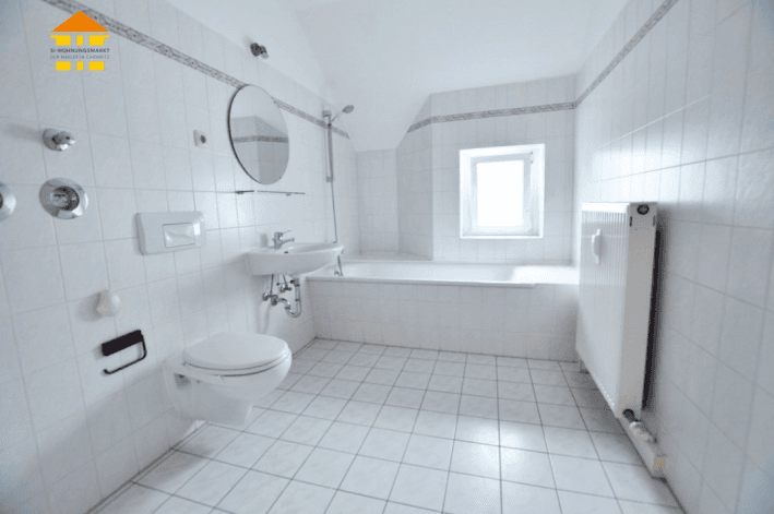 Pronájem bytu 6+1 147 m², Franz-Mehring-Str. 9, Chemnitz, Sasko Pronájem bytu 6+1 147 m², Franz-Mehring-Str. 9, Chemnitz, Sasko