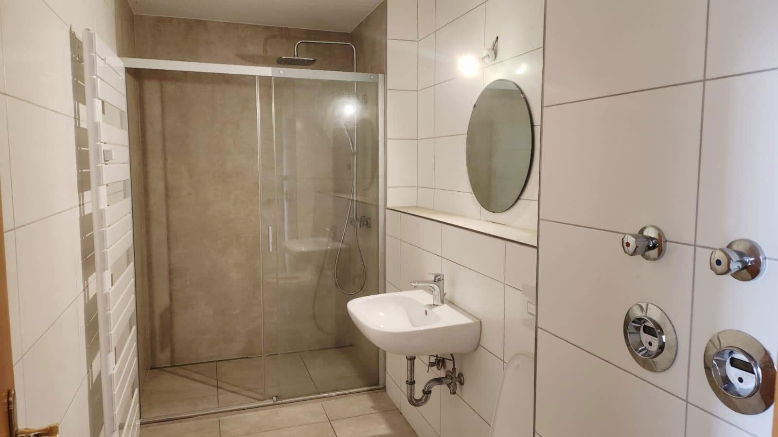 Pronájem bytu 6+1 147 m², Franz-Mehring-Str. 9, Chemnitz, Sasko Pronájem bytu 6+1 147 m², Franz-Mehring-Str. 9, Chemnitz, Sasko