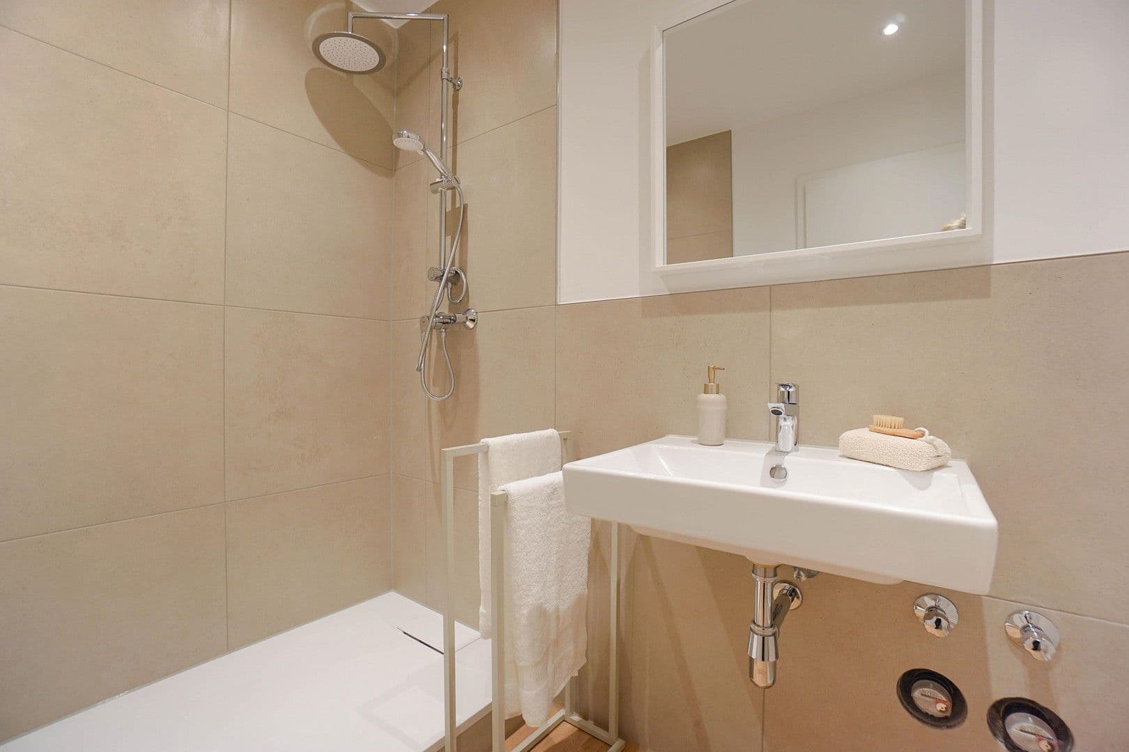 Prodej bytu 3+1 87 m², Obere Brüger 18, Bremerhaven, Bremen Prodej bytu 3+1 87 m², Obere Brüger 18, Bremerhaven, Bremen