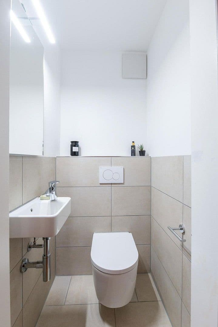 Pronájem bytu 2+1 46 m², Wannweiler Straße 68, Kirchentellinsfurt, Bádensko-Württembersko Pronájem bytu 2+1 46 m², Wannweiler Straße 68, Kirchentellinsfurt, Bádensko-Württembersko