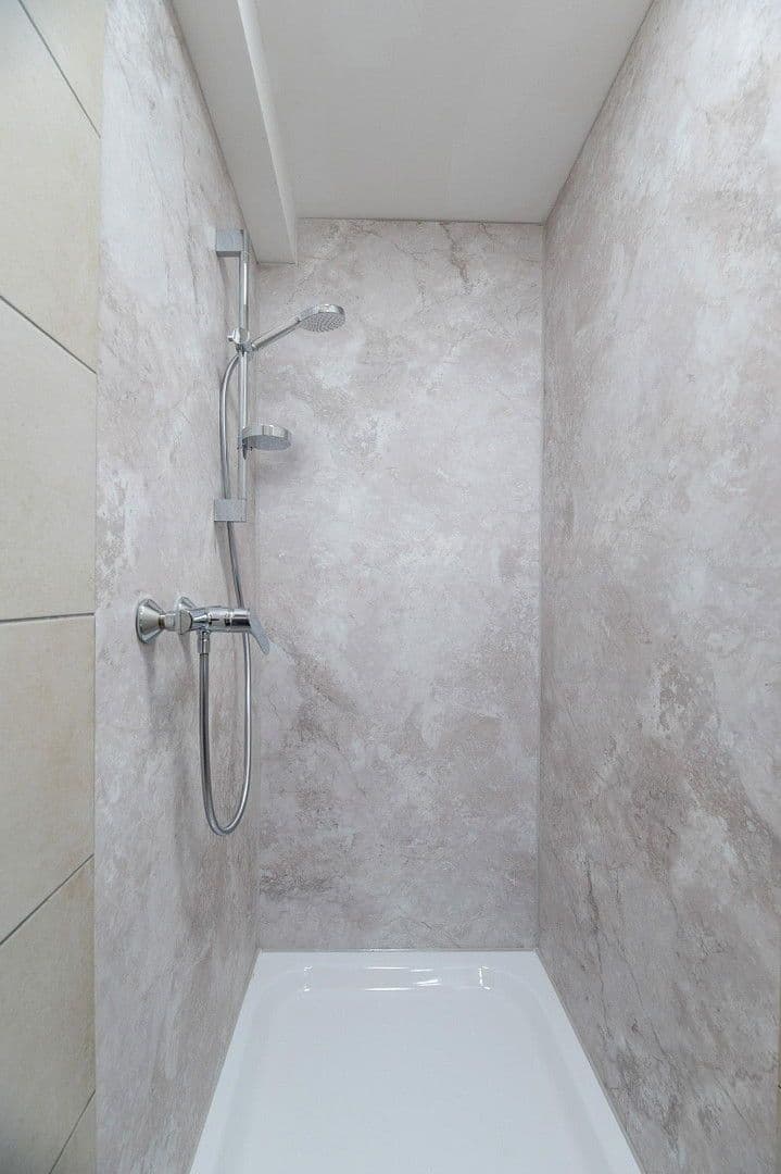 Pronájem bytu 2+1 46 m², Wannweiler Straße 68, Kirchentellinsfurt, Bádensko-Württembersko Pronájem bytu 2+1 46 m², Wannweiler Straße 68, Kirchentellinsfurt, Bádensko-Württembersko