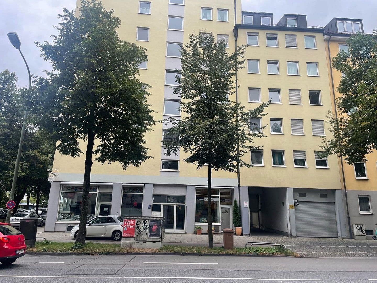 Pronájem bytu 1+1 35 m², Prinzregentenstraße 156, München, Bavorsko Pronájem bytu 1+1 35 m², Prinzregentenstraße 156, München, Bavorsko